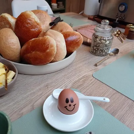 Bed and Breakfast Emma Μπριζ